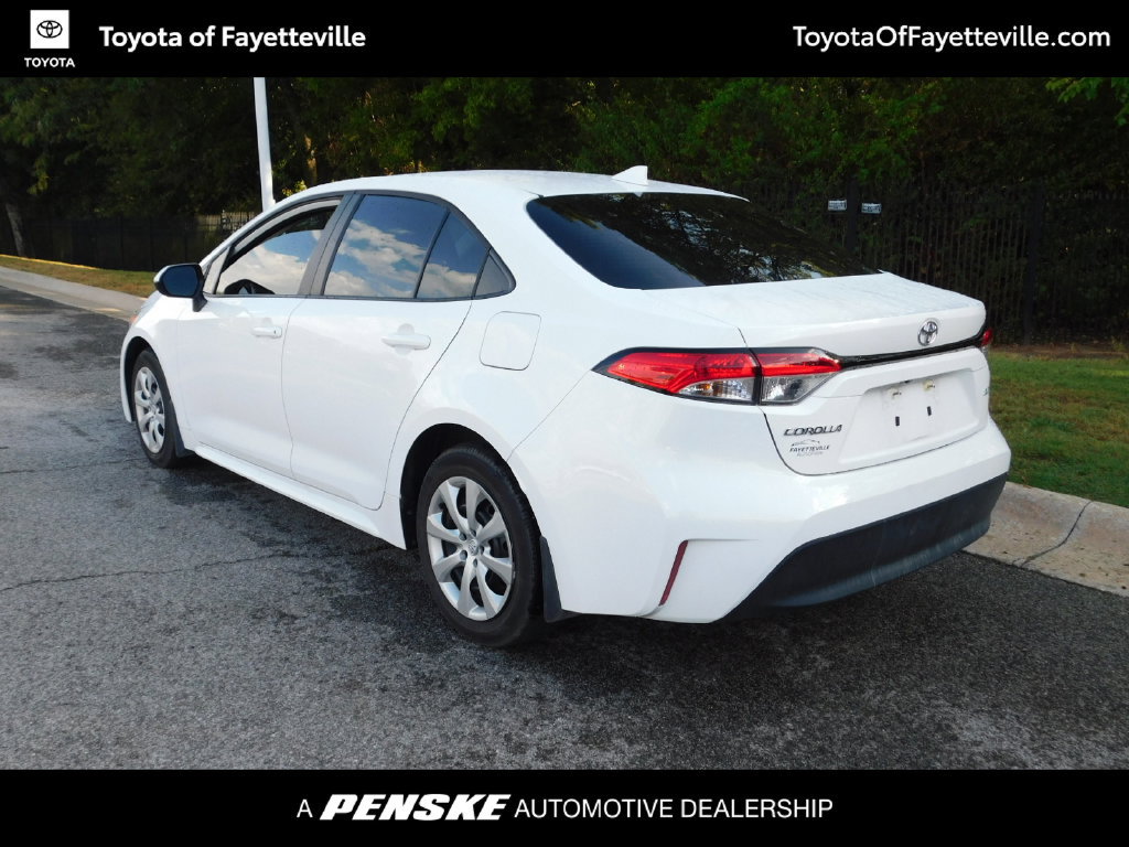 Used 2026 Toyota Corolla LE FWD image 9