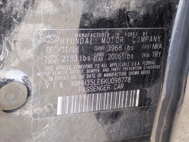 Used 2019 Hyundai Elantra GT image 16