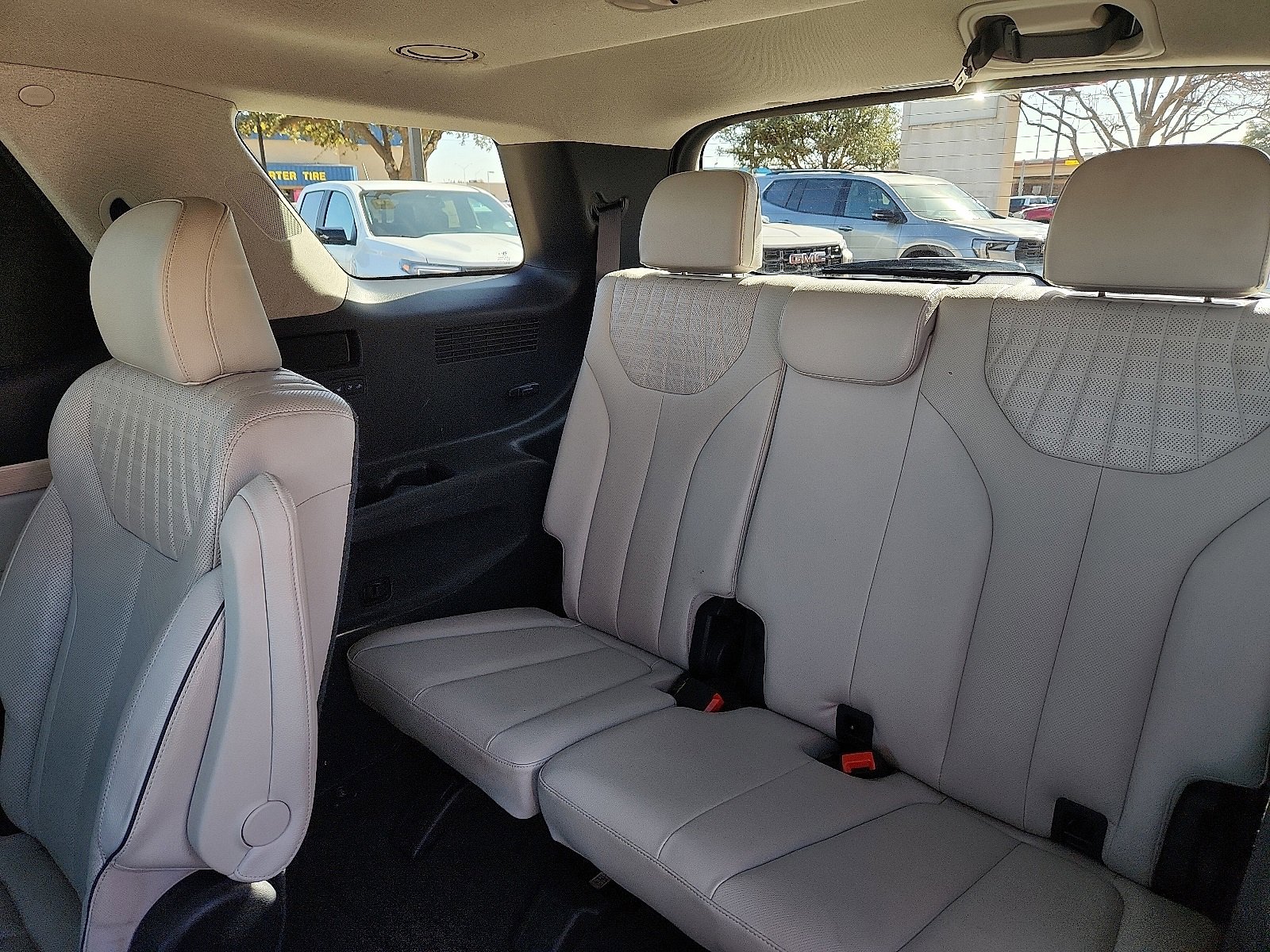 Used 2024 Hyundai Palisade Limited image 10