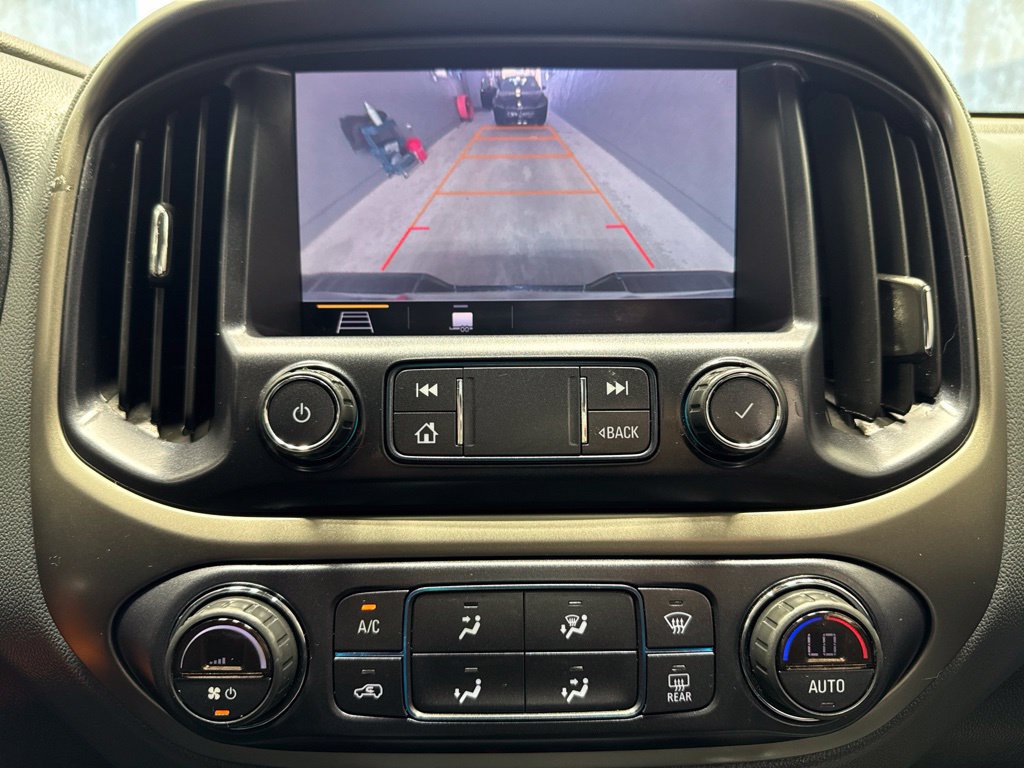 Used 2019 Chevrolet Colorado Z71 AWD/4WD image 16