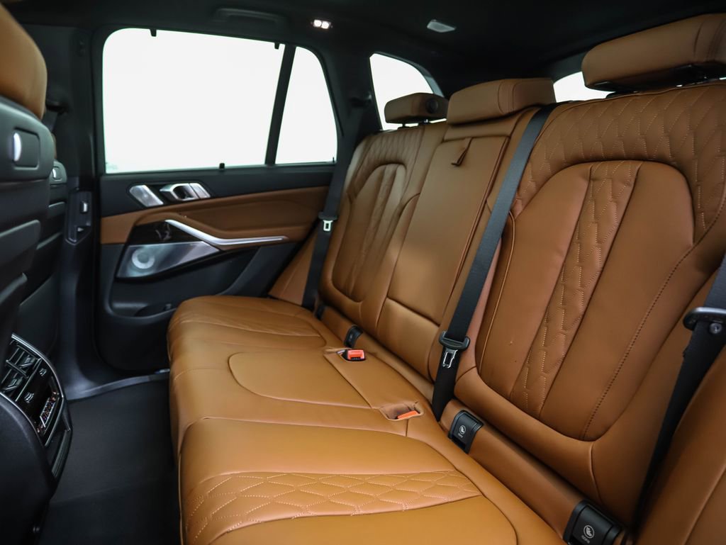 New 2026 BMW X5 M60i image 22