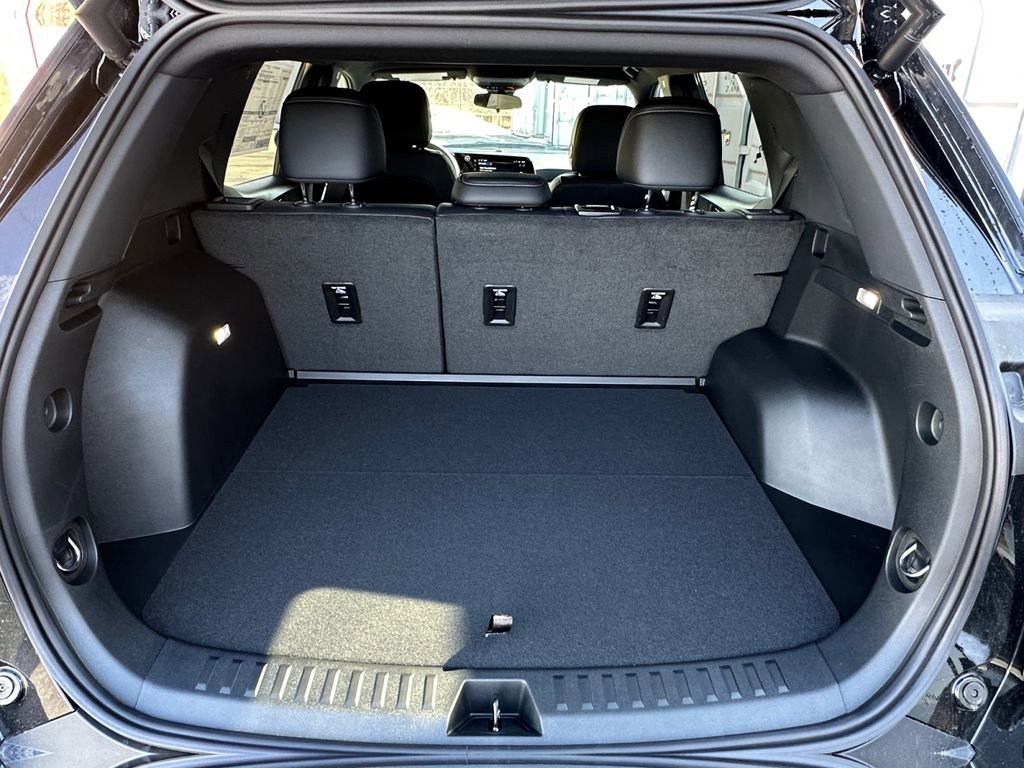 New 2026 Chevrolet Equinox LT w/ Convenience Package II image 24