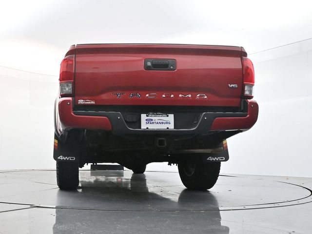 Used 2017 Toyota Tacoma TRD Off-Road AWD/4WD image 51