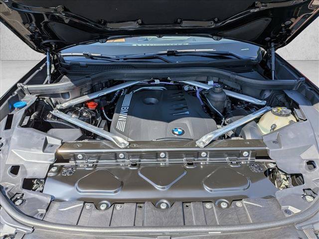 Used 2026 BMW X5 xDrive40i AWD/4WD image 25