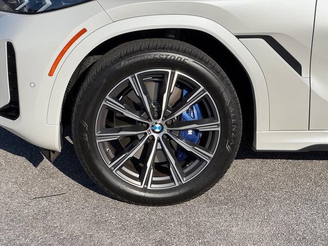 Used 2024 BMW X6 xDrive40i w/ Premium Package AWD/4WD image 9