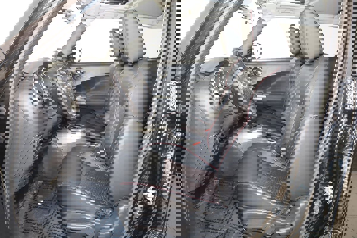 Used 2016 Nissan Juke SL image 11