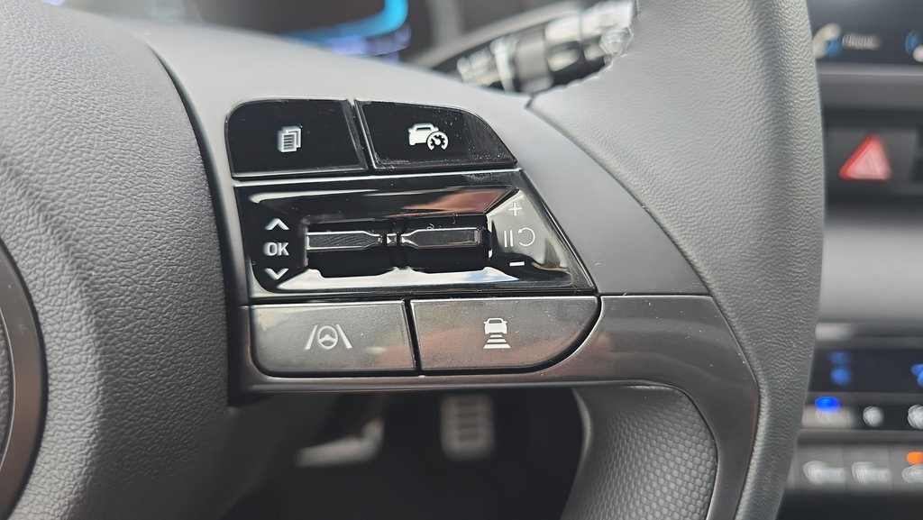 New 2026 Hyundai Elantra SEL Sport Premium FWD image 15