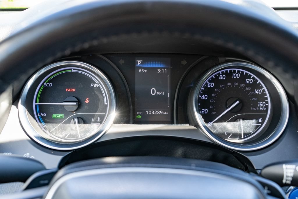 Used 2020 Toyota Camry SE FWD image 15