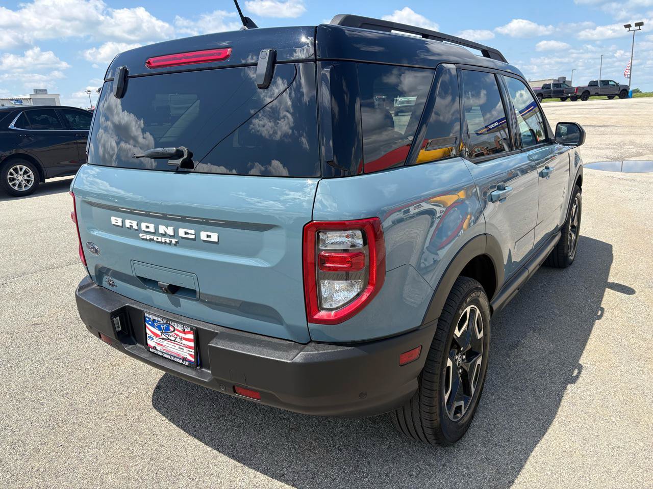 Used 2021 Ford Bronco Sport Outer Banks w/ Outer Banks Package AWD/4WD image 3