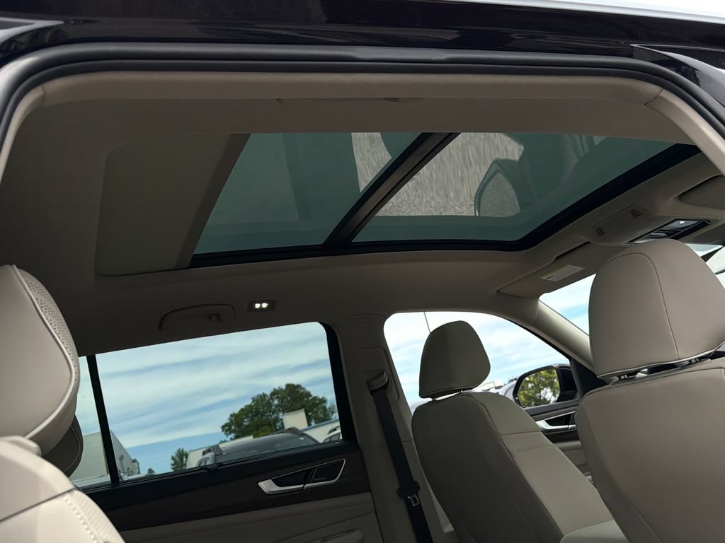 New 2026 Volkswagen Atlas SEL Premium R-Line AWD/4WD image 6