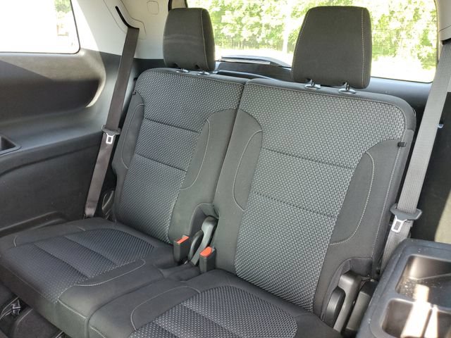 Used 2023 GMC Acadia SLE w/ Driver Convenience Package AWD/4WD image 32