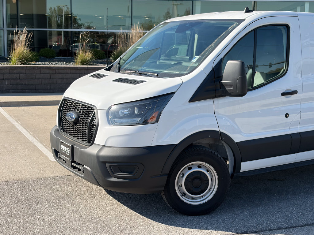 Used 2025 Ford Transit 150 Low Roof w/ Load Area Protection Package RWD image 2