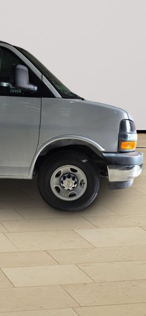 New 2026 Chevrolet Express 3500 w/ Power Convenience Package RWD image 25