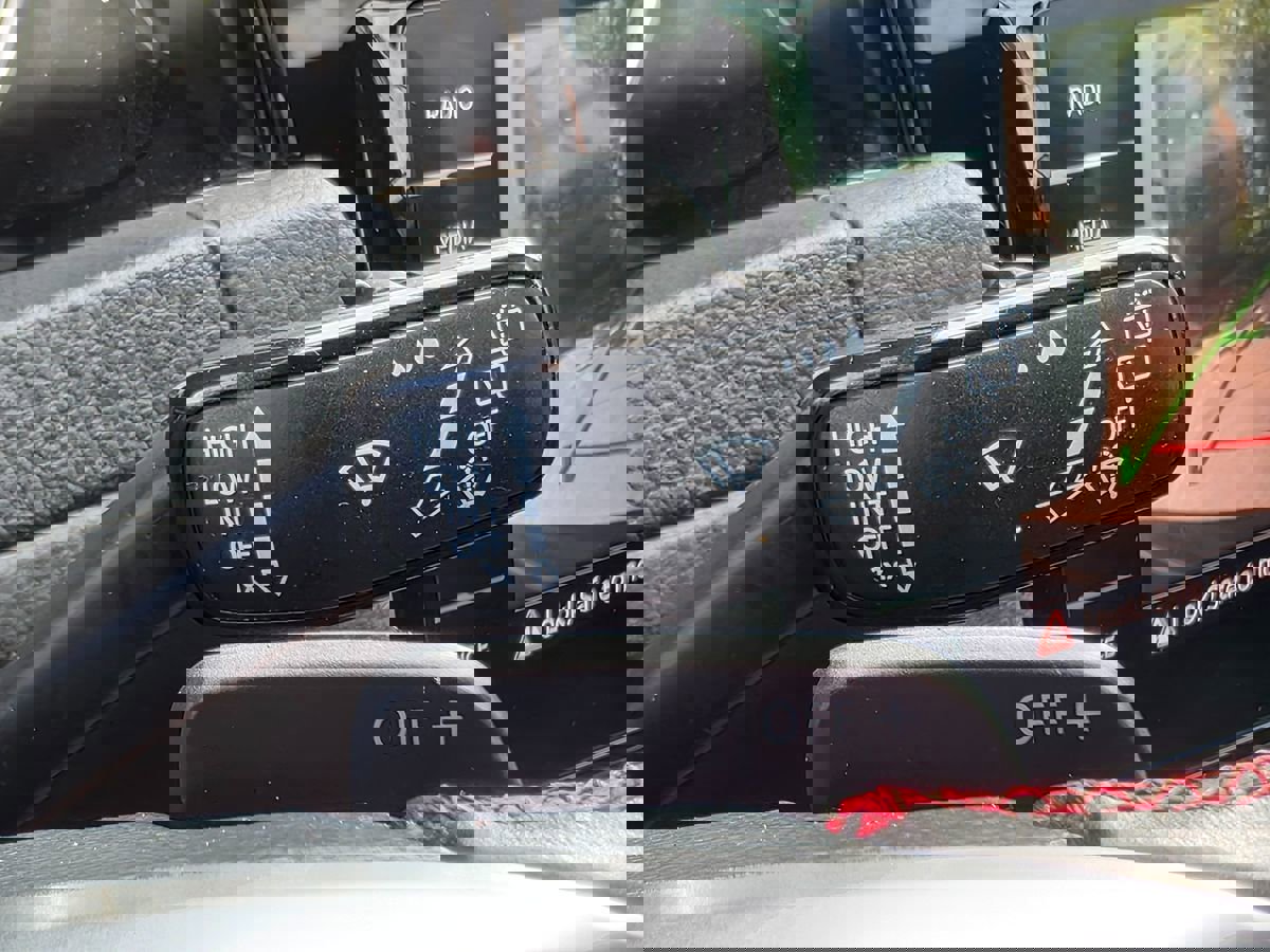 Used 2021 Volkswagen GTI SE image 46