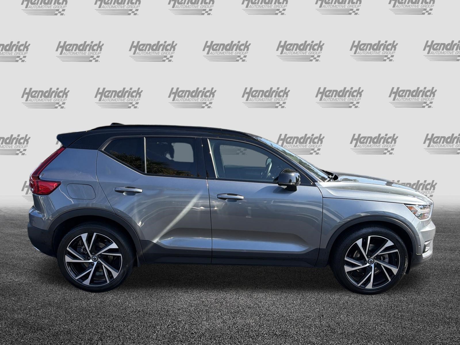 Used 2019 Volvo XC40 T5 R-Design AWD/4WD image 11