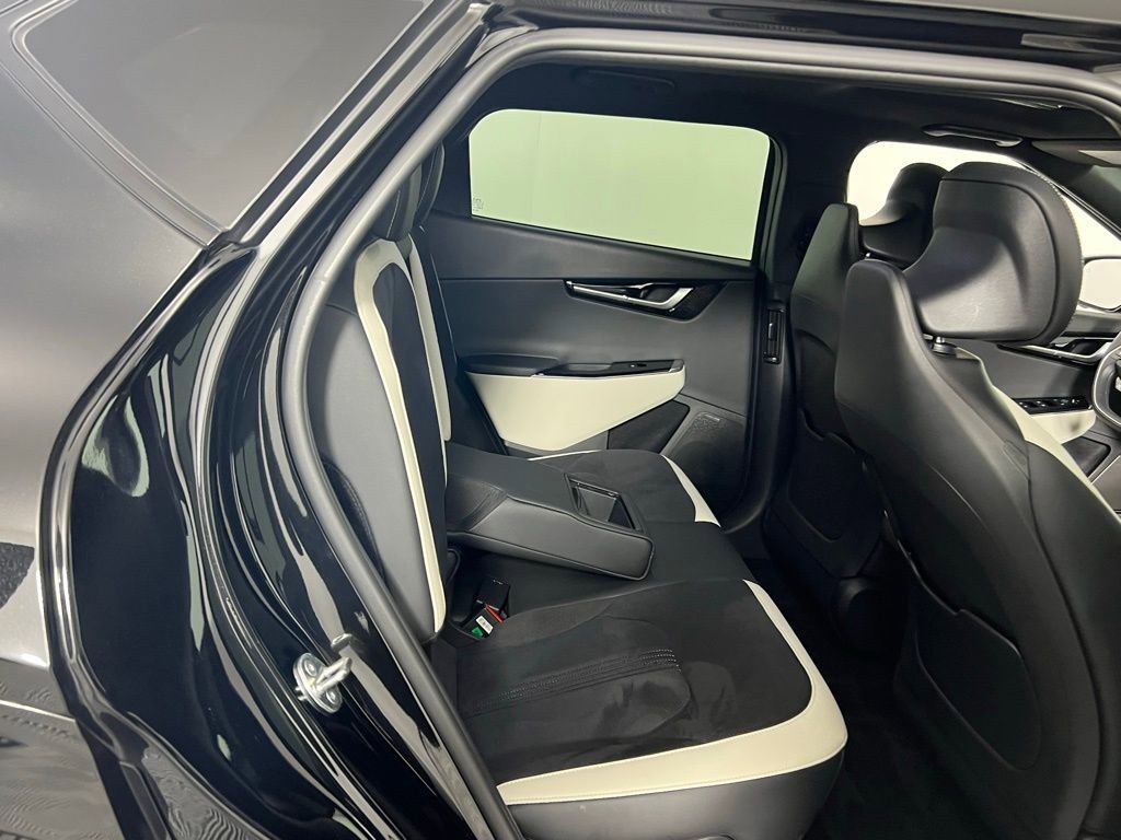Used 2023 Kia EV6 GT-Line w/ GT-Line Suede Seat Package image 29