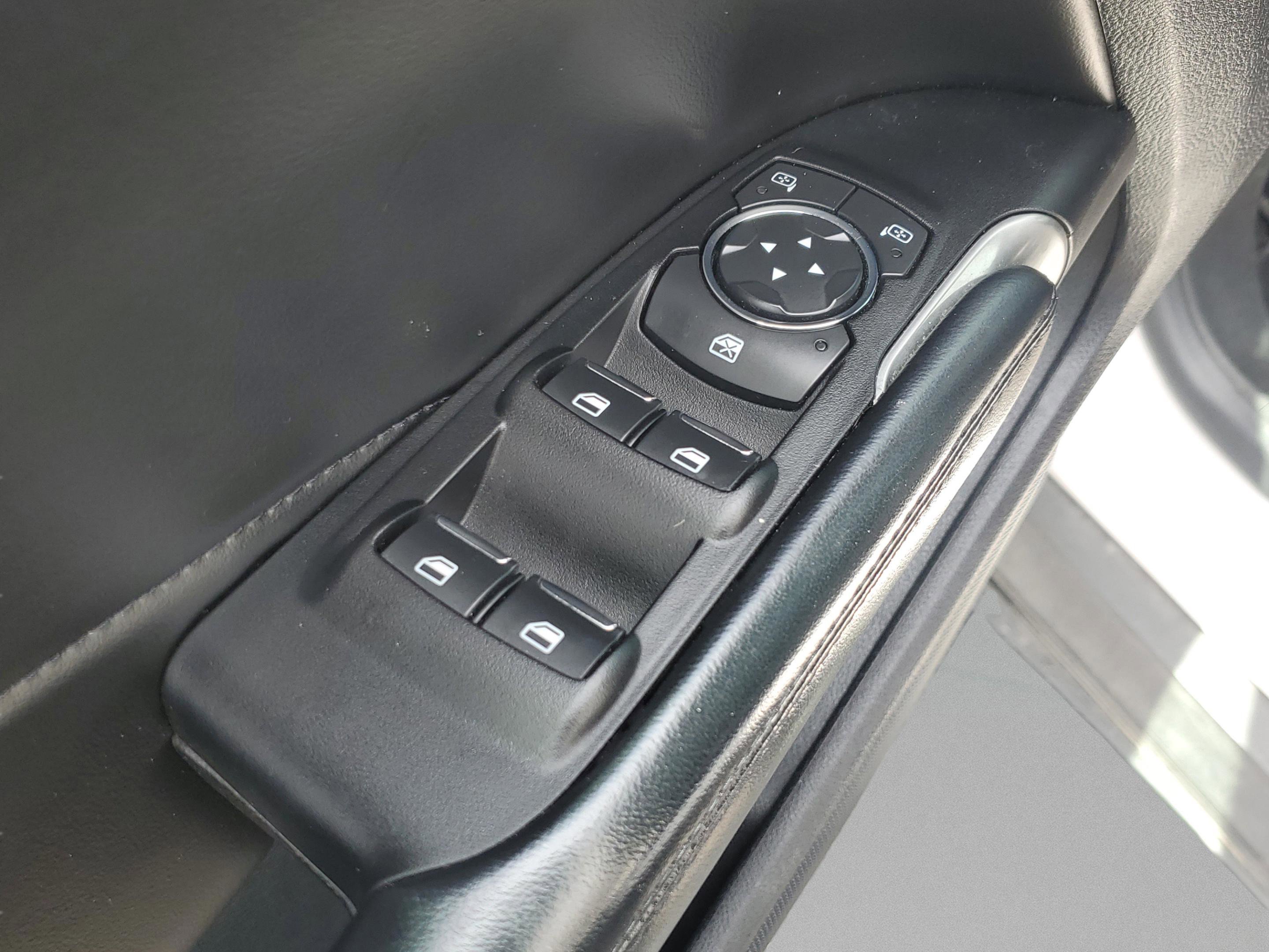 Used 2019 Lincoln MKC Premiere FWD image 19