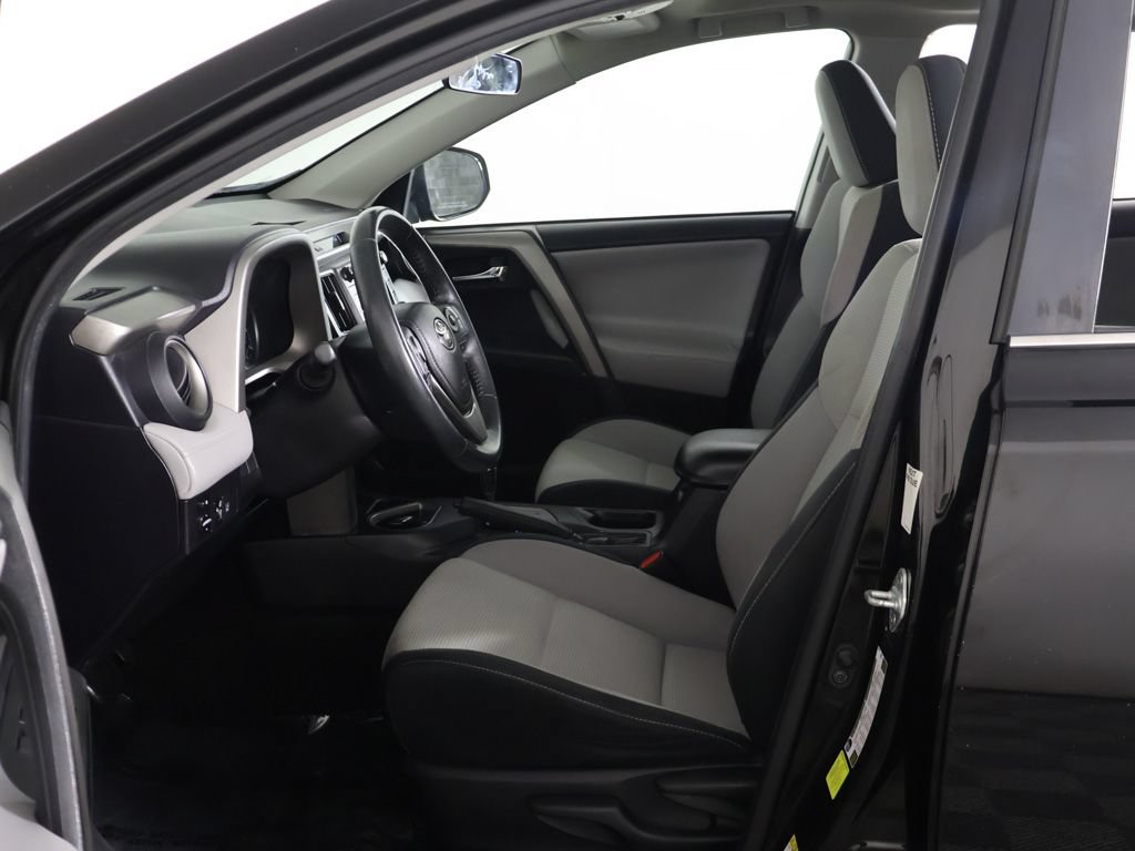 Used 2018 Toyota RAV4 XLE w/ Plus Extra Value Package FWD image 25