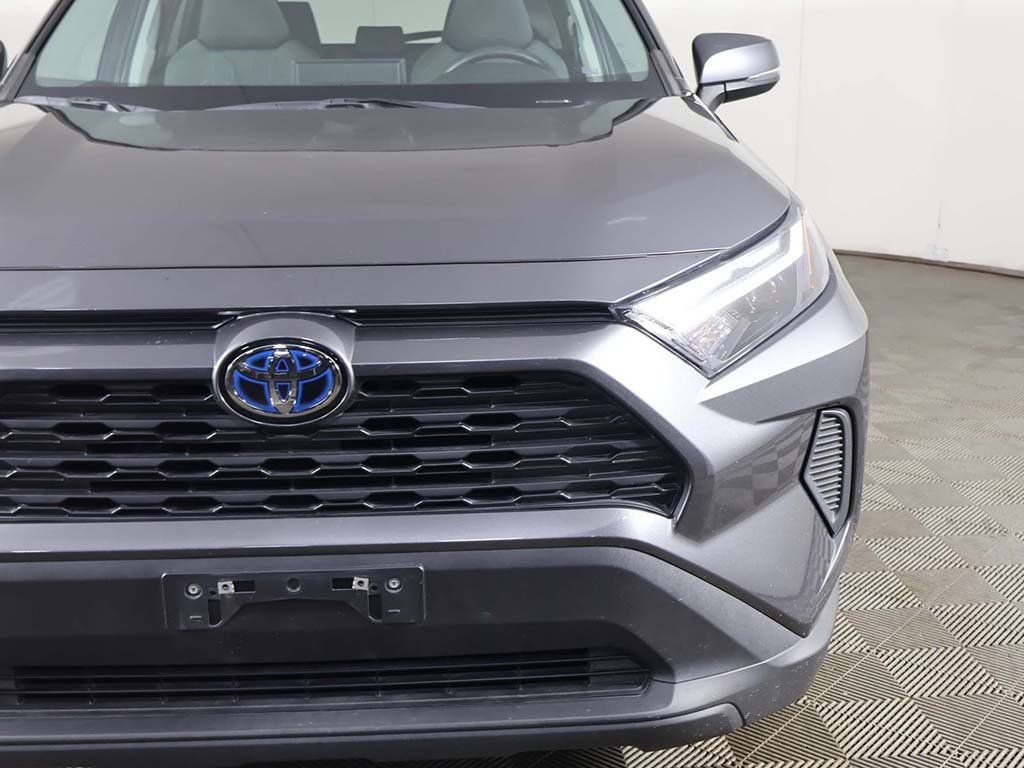 Used 2022 Toyota RAV4 XLE w/ Convenience Package image 13