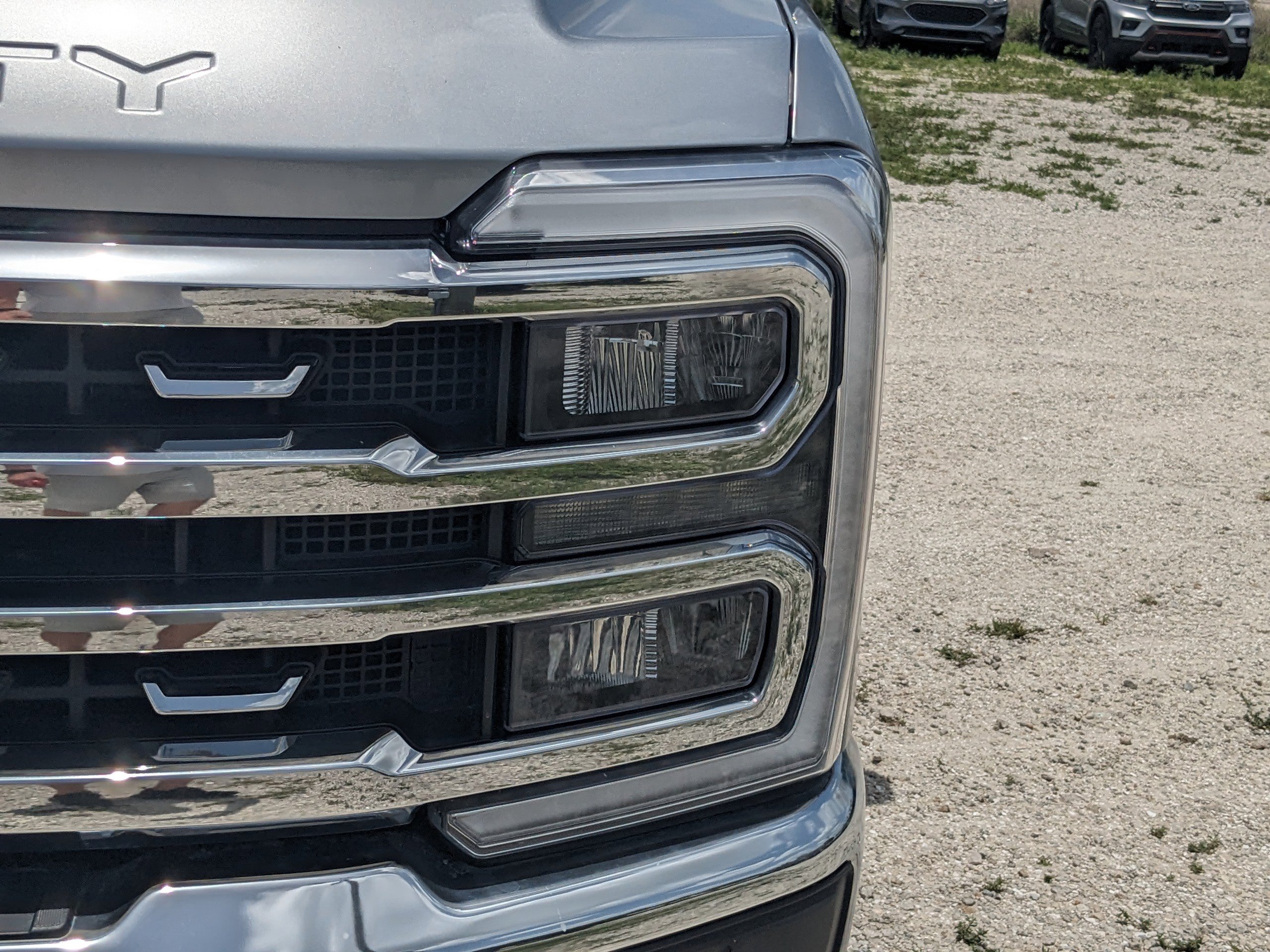 Used 2023 Ford F250 Lariat w/ Lariat Ultimate Package AWD/4WD image 7