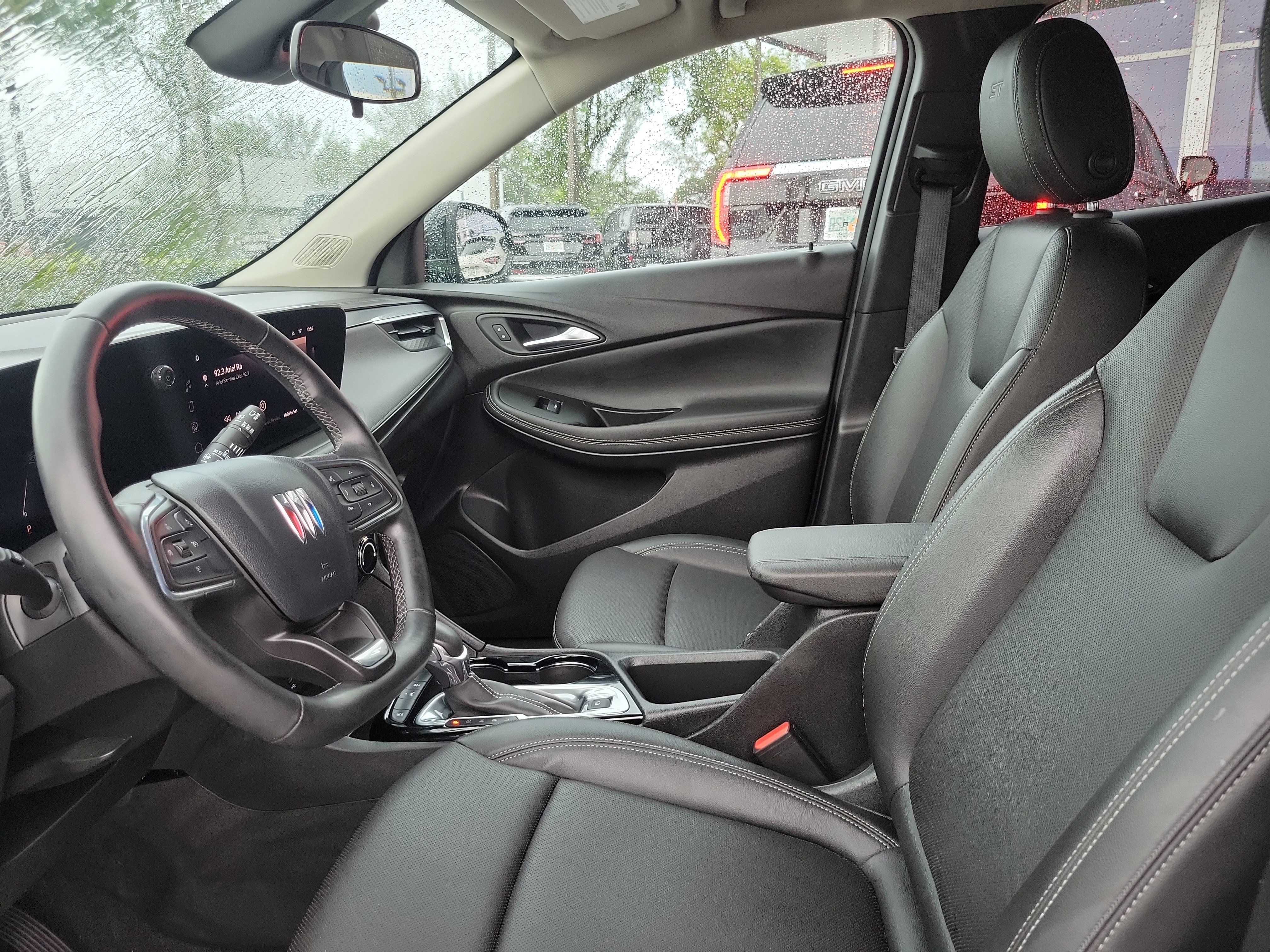 Used 2024 Buick Encore GX Sport Touring w/ Advanced Technology Package FWD image 9
