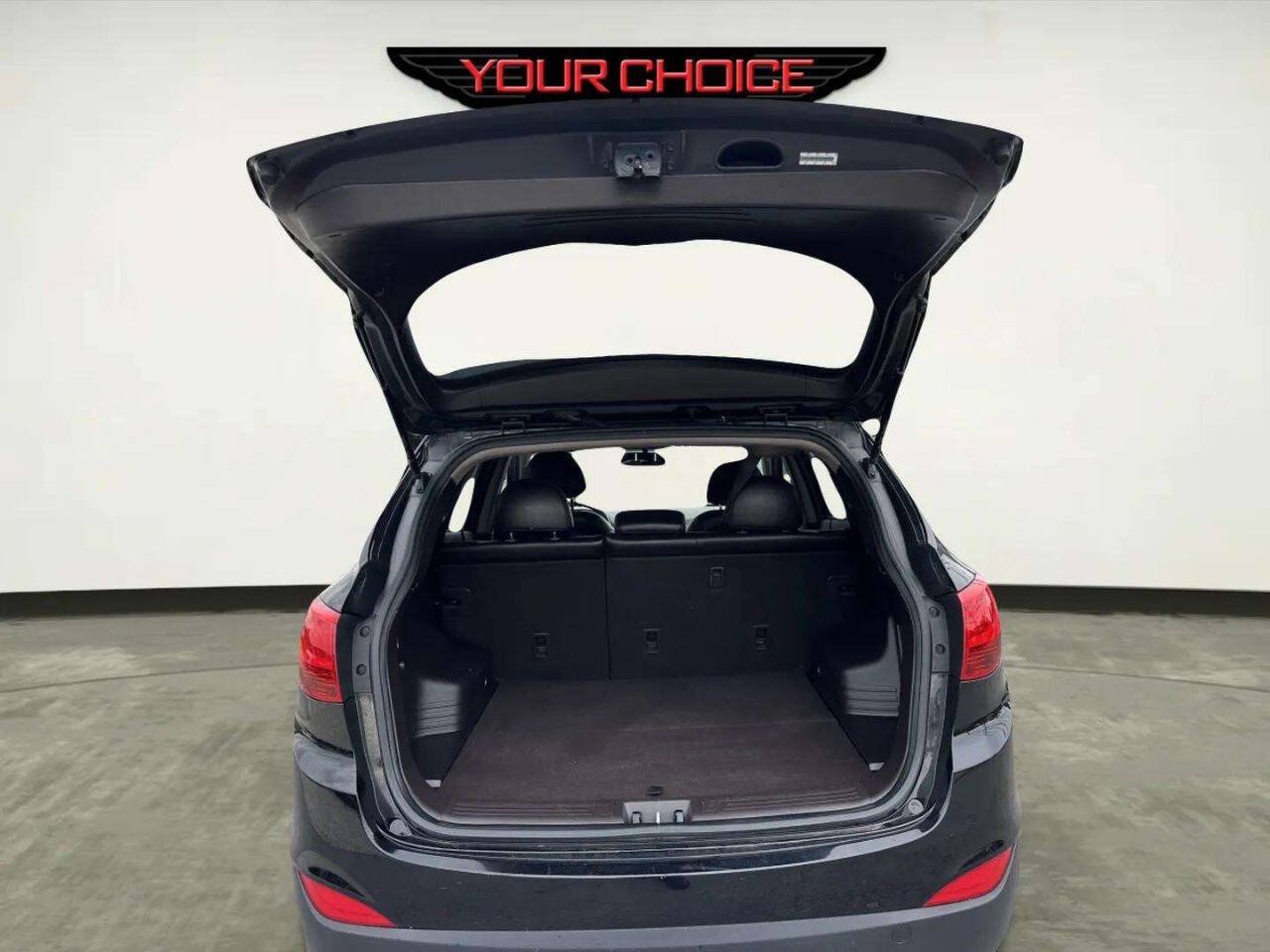 Used 2012 Hyundai Tucson GLS FWD image 9