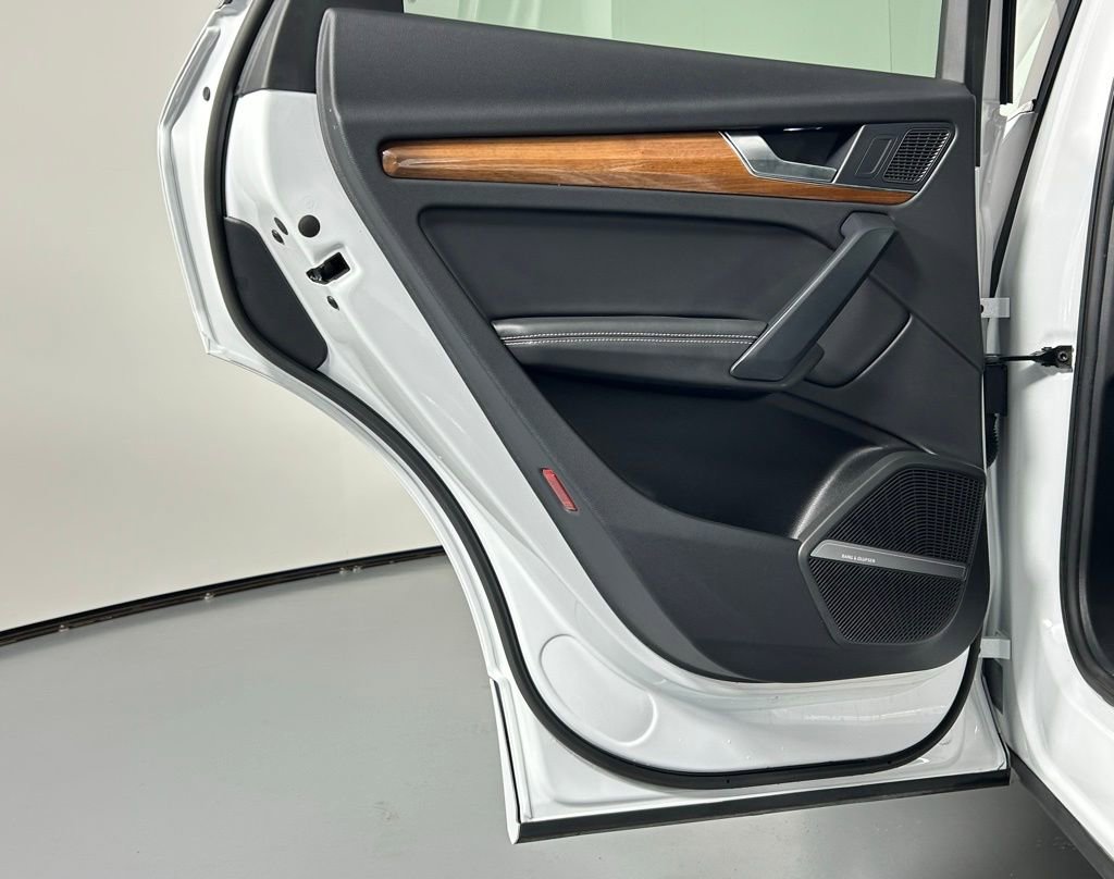 Used 2023 Audi Q5 2.0T Premium Plus w/ Premium Plus Package image 17