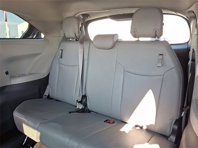 Used 2024 Toyota Sienna XLE image 11