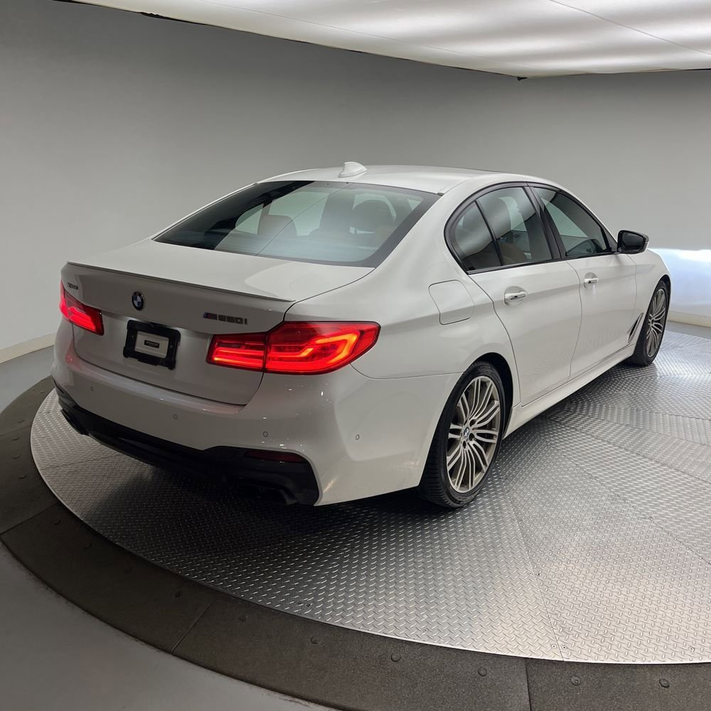 Used 2018 BMW M550i xDrive AWD/4WD image 3