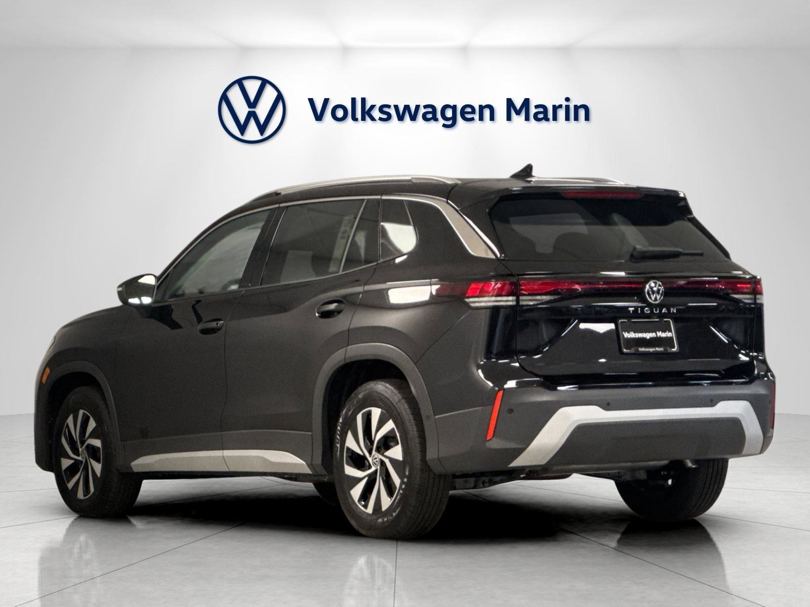 New 2026 Volkswagen Tiguan S FWD image 3