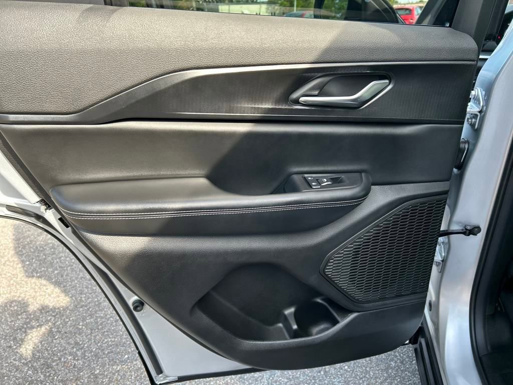 New 2025 Jeep Grand Cherokee Laredo X w/ Luxury Tech Group I image 24