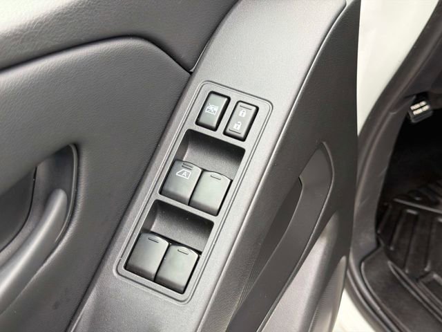 Used 2025 Nissan Frontier S image 18