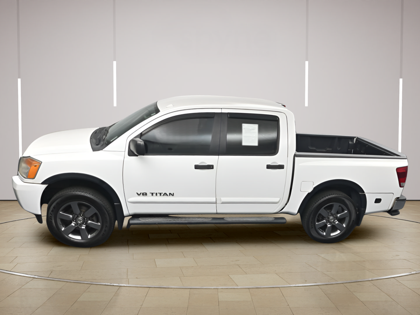 Used 2015 Nissan Titan SV w/ SV Value Truck Package RWD image 36