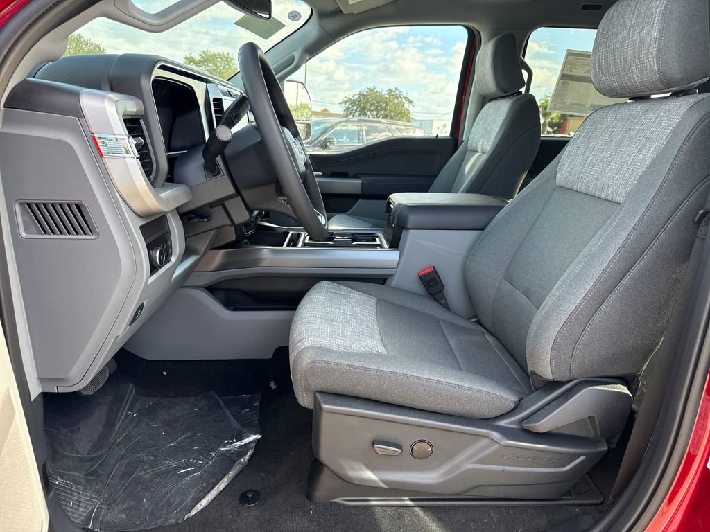 New 2026 Ford F250 XLT w/ XLT Premium Package AWD/4WD image 21