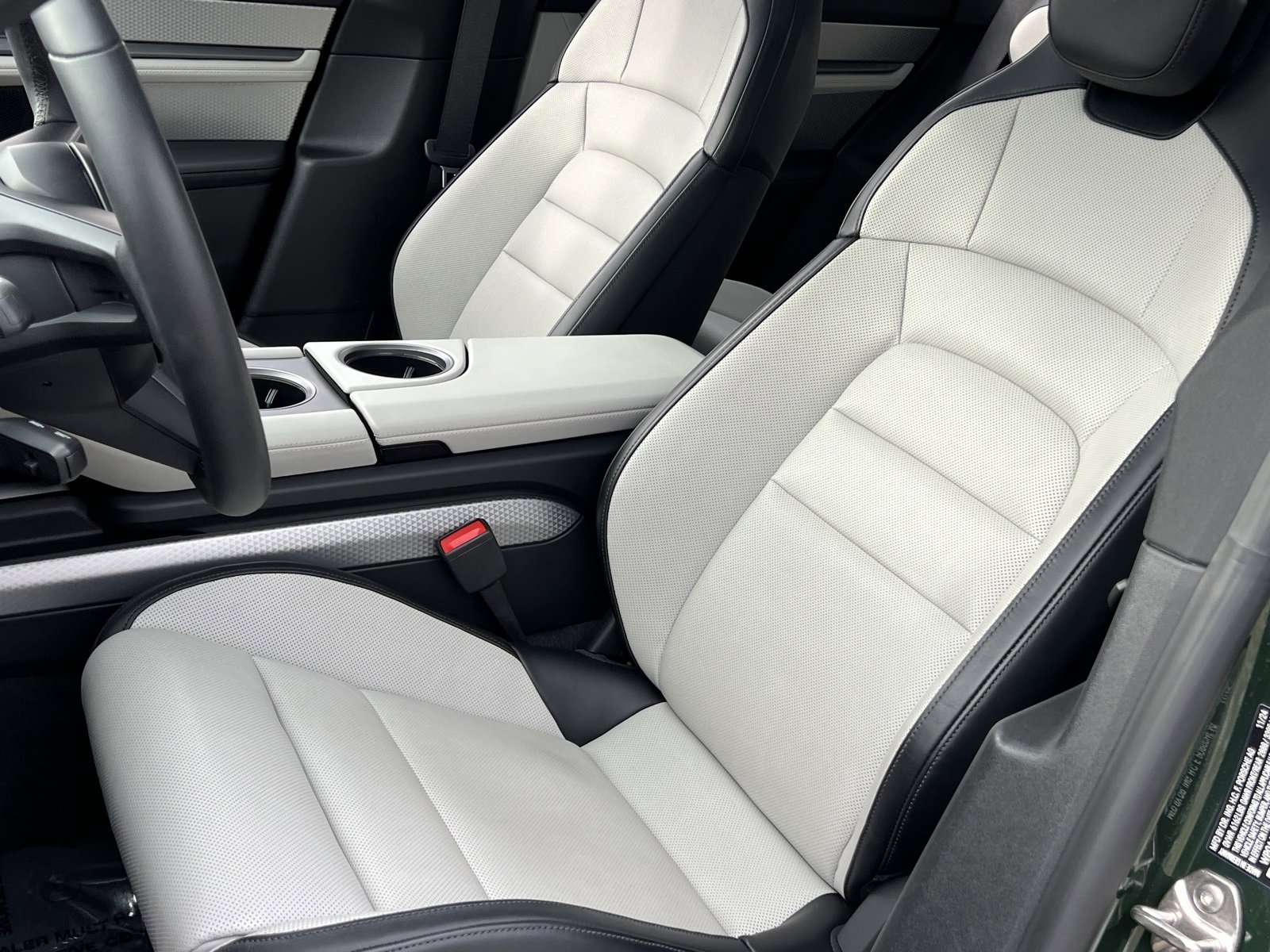 Certified 2025 Porsche Taycan image 5