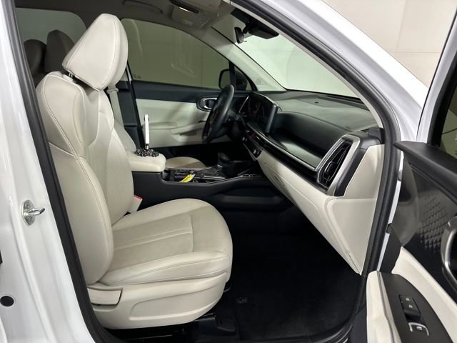 Used 2024 Kia Sorento S w/ Panoramic Sunroof Package image 28