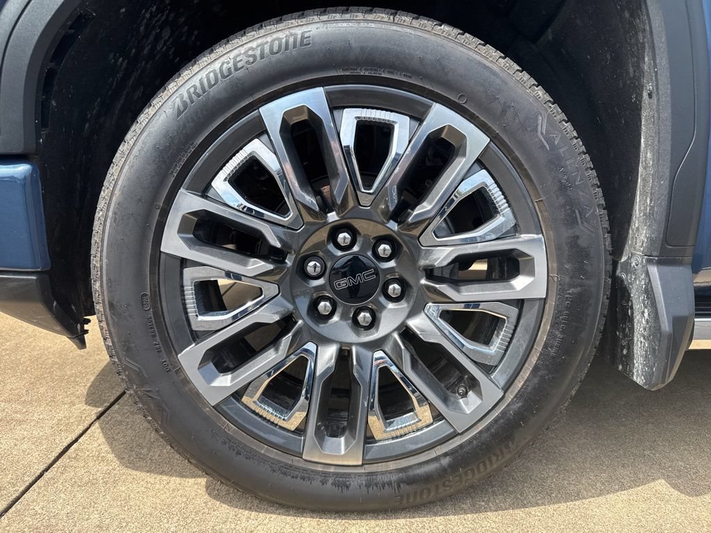 Used 2025 GMC Sierra 1500 Denali Ultimate AWD/4WD image 26