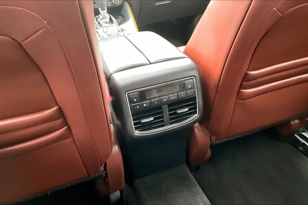 Used 2019 MAZDA CX-9 Signature image 34