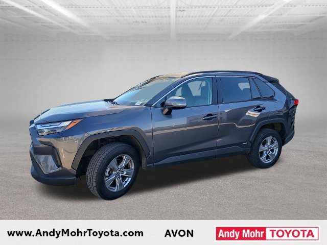 Used 2022 Toyota RAV4 XLE w/ XLE Grade Weather Package AWD/4WD image 4