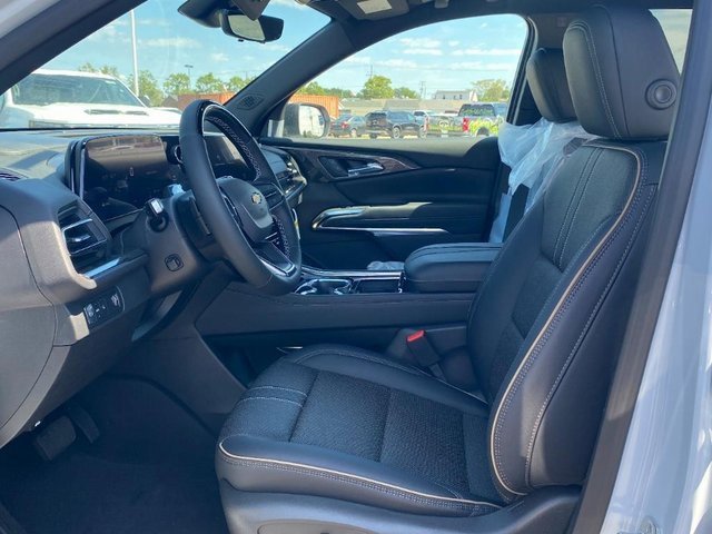 New 2026 Chevrolet Traverse High Country w/ LPO, Floor Liner Package image 13