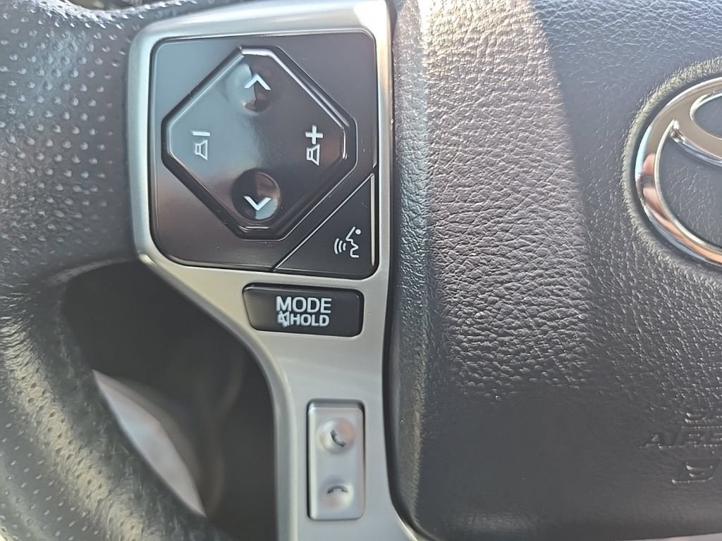 Used 2023 Toyota 4Runner Limited AWD/4WD image 15