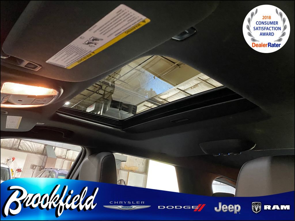 Used 2025 Dodge Durango GT image 32