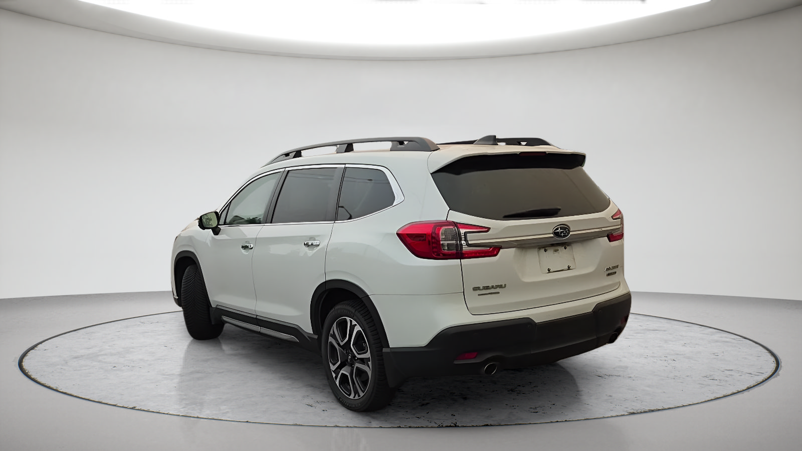 Used 2023 Subaru Ascent Touring AWD/4WD image 9