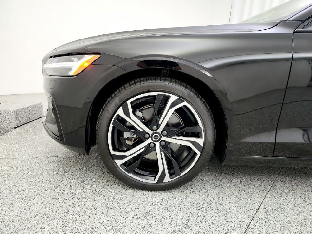 Certified 2024 Volvo S60 B5 Plus w/ Climate Package AWD/4WD image 31