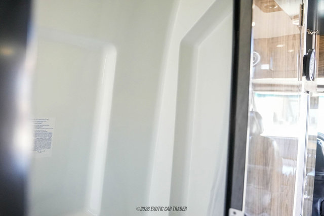 Used 2017 Mercedes-Benz Sprinter 3500 image 41