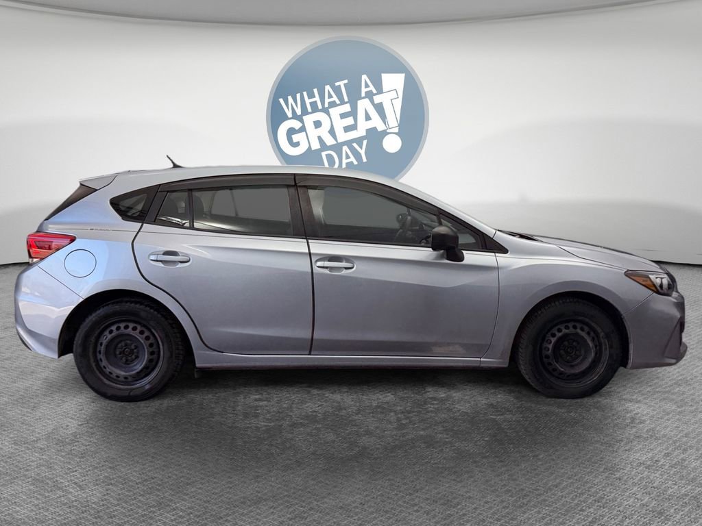 Used 2018 Subaru Impreza 2.0i image 2