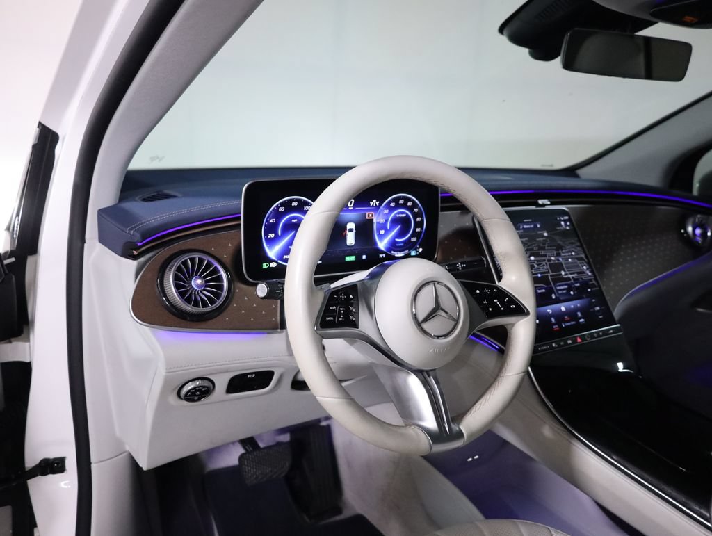 Certified 2023 Mercedes-Benz EQE 500 4MATIC SUV image 31