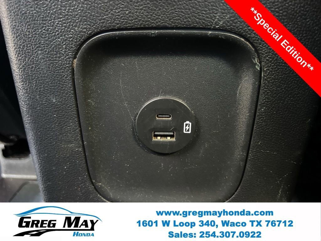 Used 2020 Ford Escape SE image 20