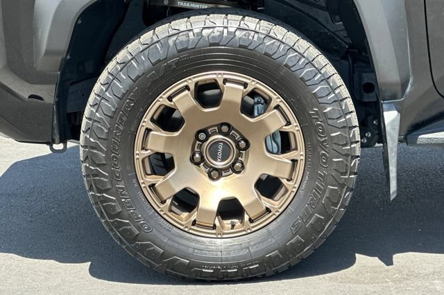 Certified 2025 Toyota 4Runner Trailhunter AWD/4WD image 31