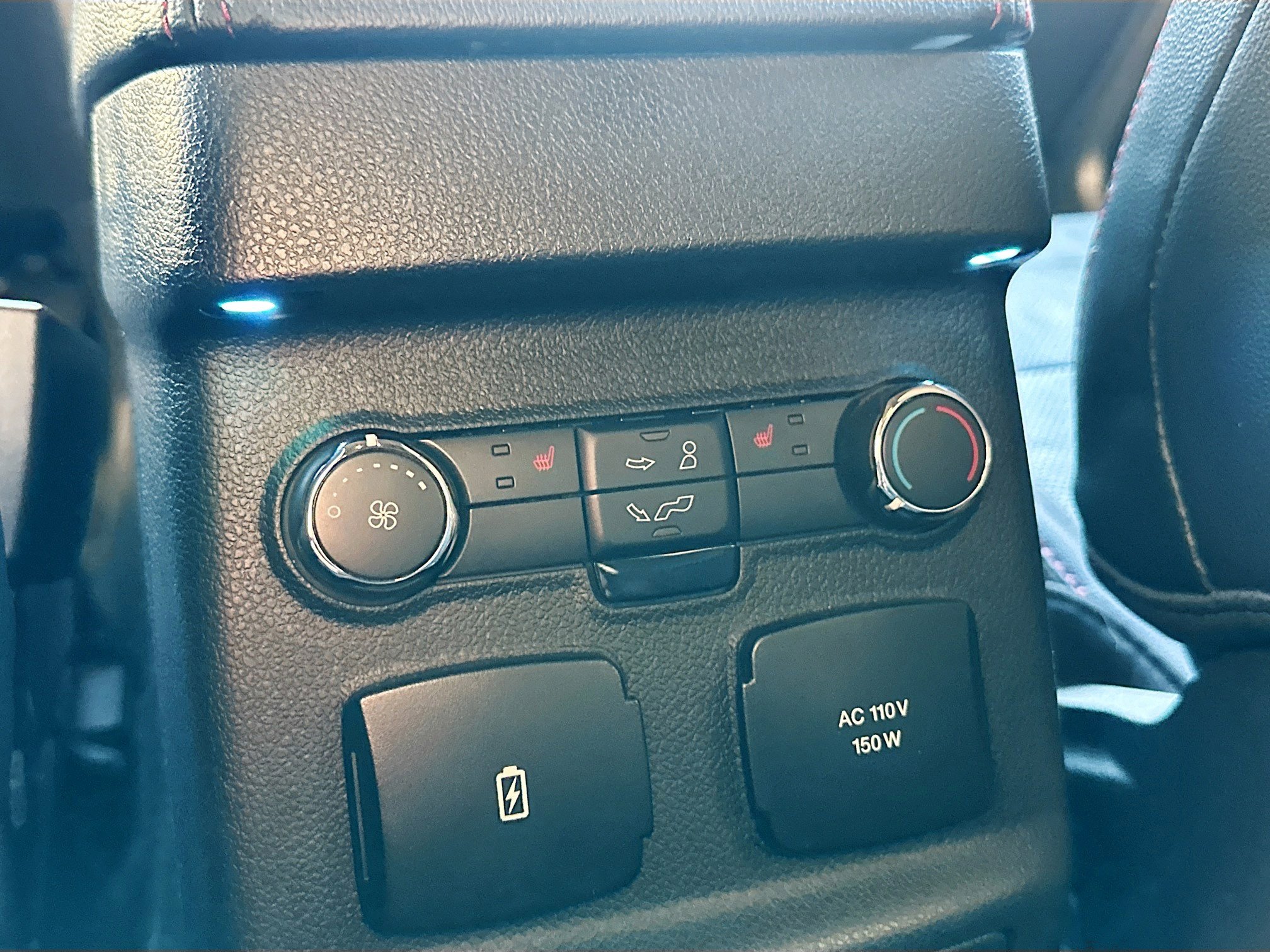 Used 2018 Ford Explorer Sport w/ Equipment Group 401A image 27